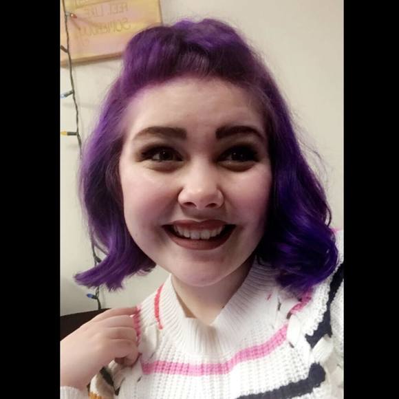 Meet your Posher, Zoe - Picture 1 of 1